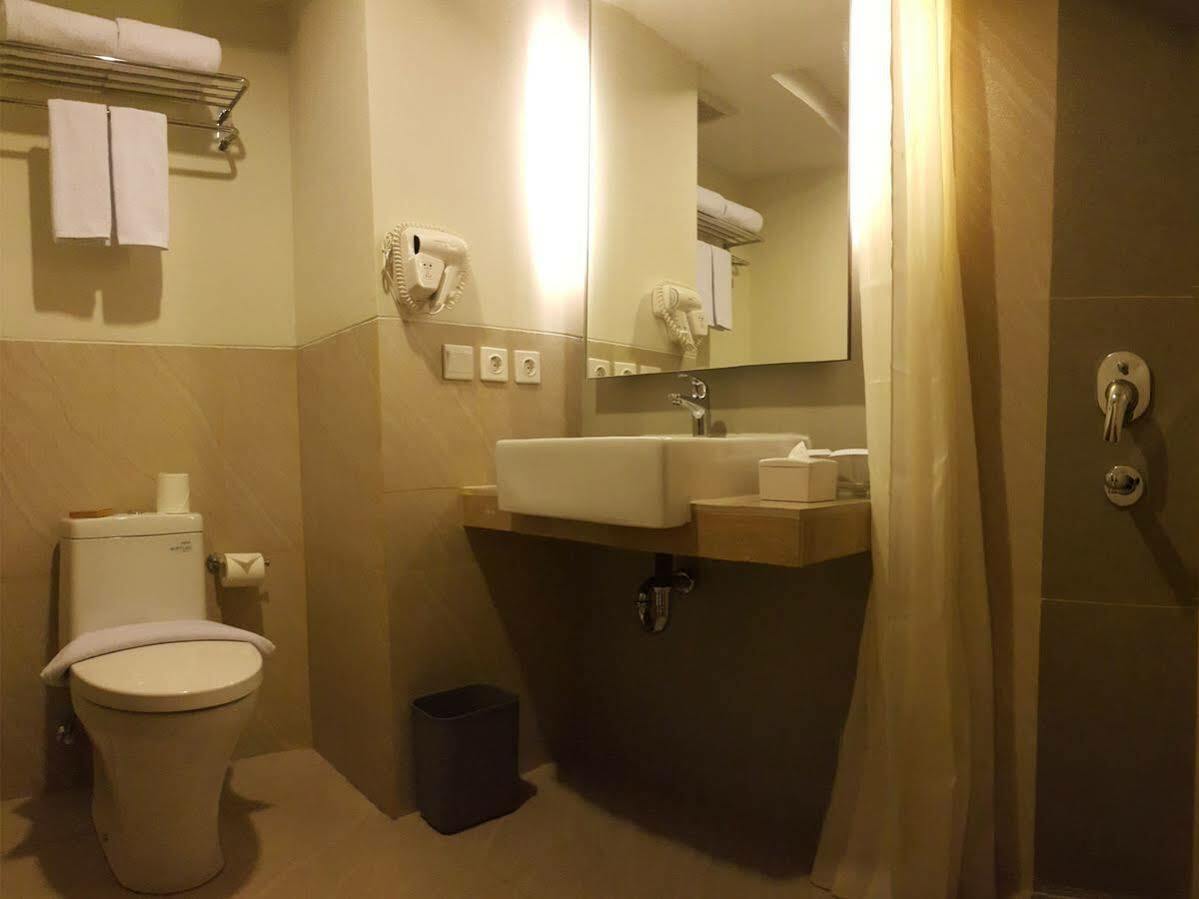 Swiss-Belcourt Bogor Hotell Eksteriør bilde